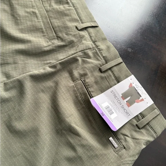 Stretch Short Olive Stretch Shorts Size 30 - Picture 3 of 7